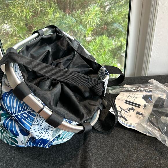 Raymace Floral Bike Handlebar Basket – Foldable Tote with Mounting Kit, New - Picture 6 of 10